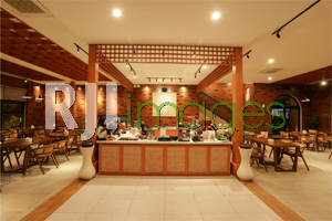 Area bar dengan konsep modern klasik