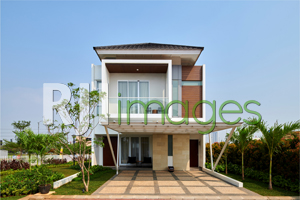 Bukaan pada Fasad Timur