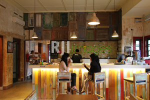 indie cology cafe and boutique