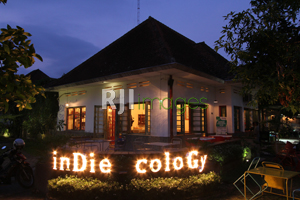 indie cology cafe and boutique