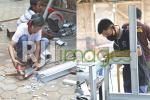 Proses pemotongan bahan galvalum dan perakitan rangka wastafel