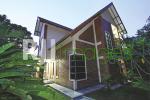 Rumah Bata Ekspos milik Ari Wardana