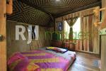 Tata interior kamar panggung Rimbono Homestay