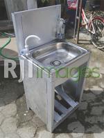 Wastafel injak portabel stainless steel