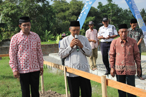 Peletakan Batu Pertama, Masjid AL- YAQIN
