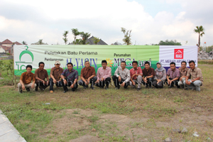 Peletakan Batu Pertama, Masjid AL- YAQIN