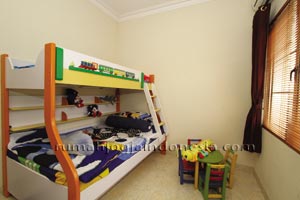 rumah dengan balutan Mediterania