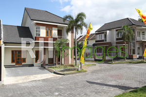 Kawasan hunian 2 lantai Griya Taman Srago Klaten