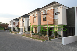 Royal Maguwo tipe 110