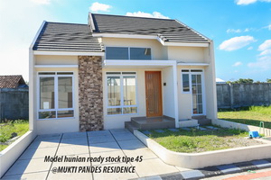 mukti pandes residence