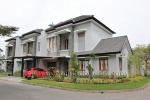 rumah dua lantai