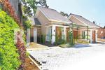 Deretan unit rumah tipe 50 Royal Sedayu Residence
